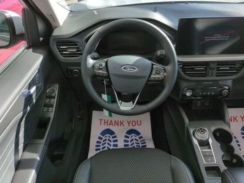 New 2025 Ford Escape SE w/ Class II Trailer Tow Package FWD image 14