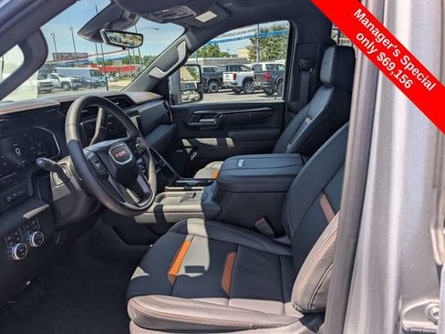 Used 2026 GMC Sierra 2500 AT4 w/ Technology Package AWD/4WD image 13