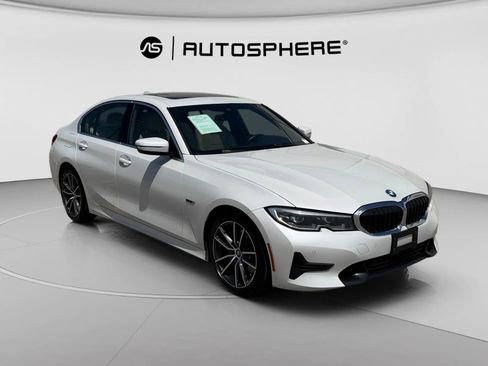 Used 2022 BMW 330e w/ Driving Assistance Package RWD image 12