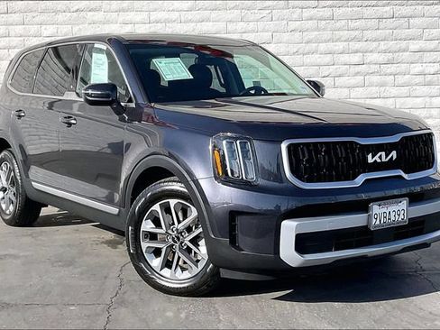 Used 2025 Kia Telluride LX FWD image 12