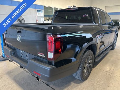 Certified 2023 Honda Ridgeline Sport image 3