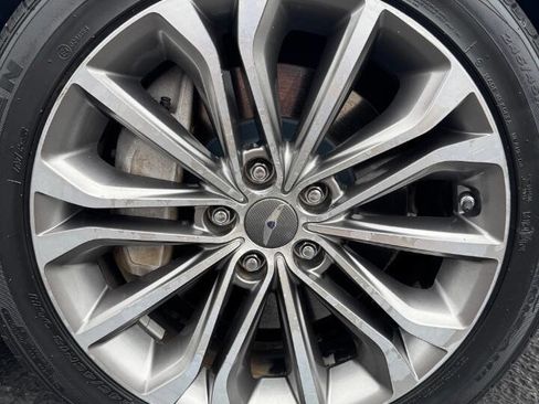 Used 2015 Hyundai Genesis 3.8 w/ Option Group 04 RWD image 10