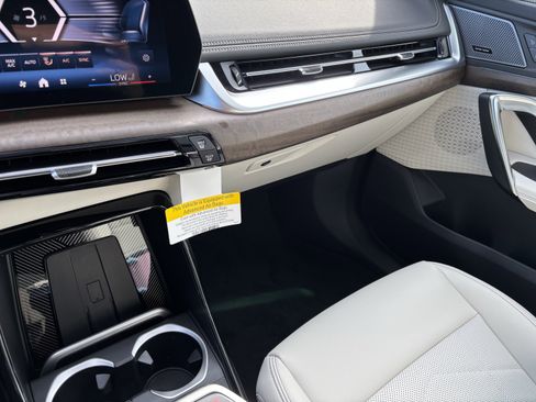 Used 2026 BMW X1 xDrive28i w/ Technology Package image 17