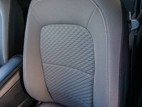 Used 2022 Ford Escape SE image 21