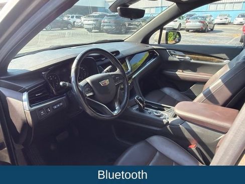 Used 2022 Cadillac XT6 Premium Luxury w/ Technology Package FWD image 5