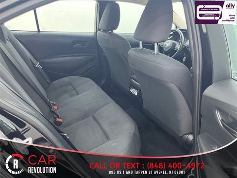 Used 2024 Toyota Corolla LE FWD image 35