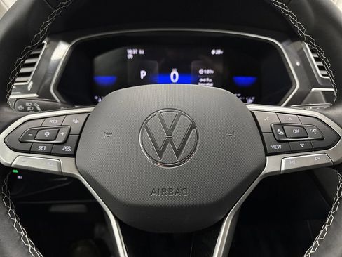 Used 2024 Volkswagen Tiguan S image 15