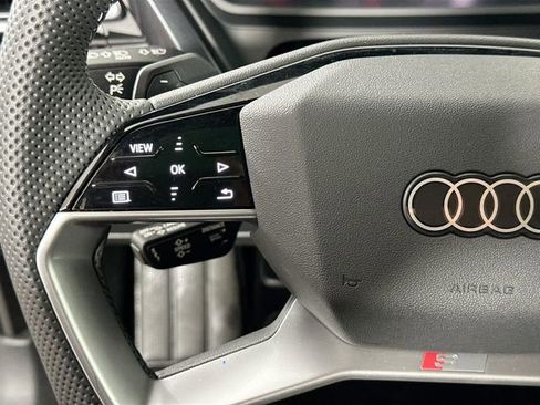 Used 2025 Audi Q4 e-tron Premium Plus w/ Premium Plus image 30