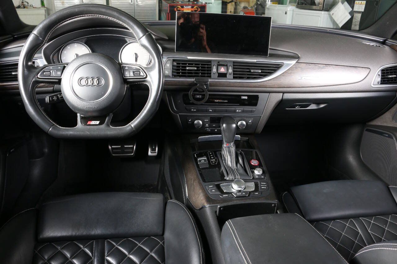 Used 2017 Audi S6 Premium Plus AWD/4WD image 3
