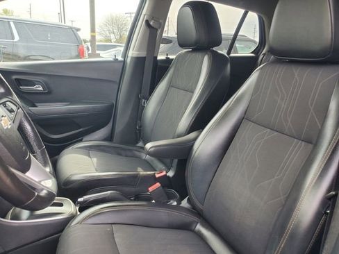 Certified 2019 Chevrolet Trax LT w/ Driver Confidence Package AWD/4WD image 9