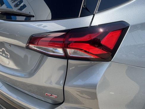 Used 2024 Chevrolet Equinox RS FWD image 5