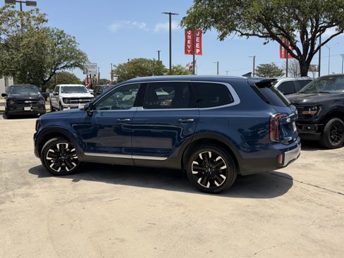 Used 2024 Kia Telluride SX Prestige AWD/4WD image 10