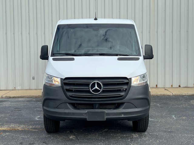Used 2019 Mercedes-Benz Sprinter 2500 image 2