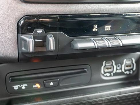 Used 2019 RAM 1500 Big Horn AWD/4WD image 29