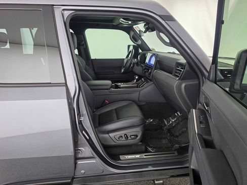 Certified 2024 Lexus GX 550 w/ Accessory Package (Z1) AWD/4WD image 10