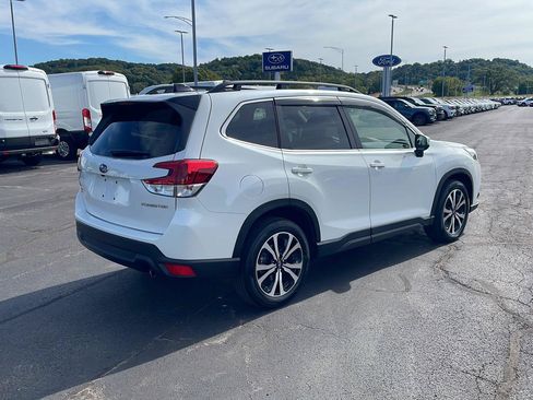 Used 2024 Subaru Forester Limited AWD/4WD image 5