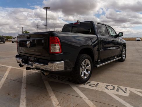 Used 2021 RAM 1500 Big Horn RWD image 4