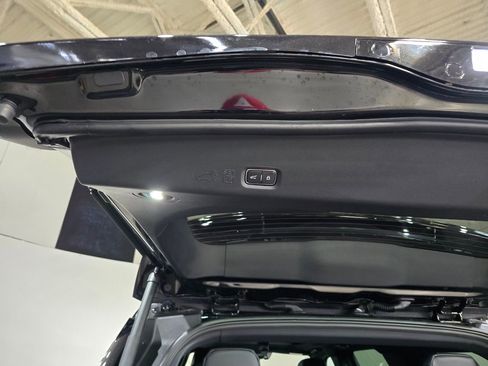 New 2025 Lincoln Navigator Reserve w/ Jet Appearance Package image 11