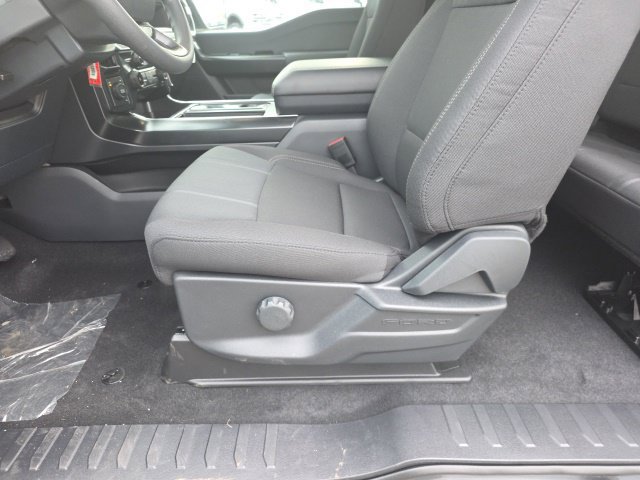 New 2026 Ford F150 STX w/ Equipment Group 200A AWD/4WD image 15