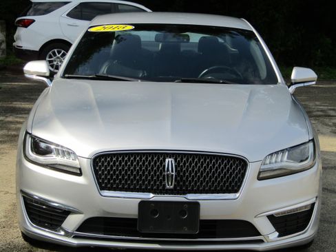 Used 2018 Lincoln MKZ Select w/ Select Plus Package AWD/4WD image 8