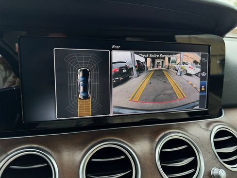 Used 2017 Mercedes-Benz E 300 image 40