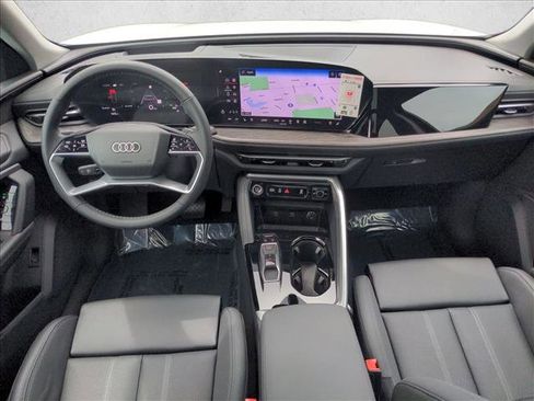 Used 2025 Audi Q5 Premium Plus w/ Premium Plus image 17