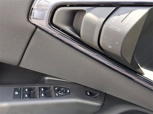 Certified 2025 BMW X3 xDrive30i w/ Premium Package image 7