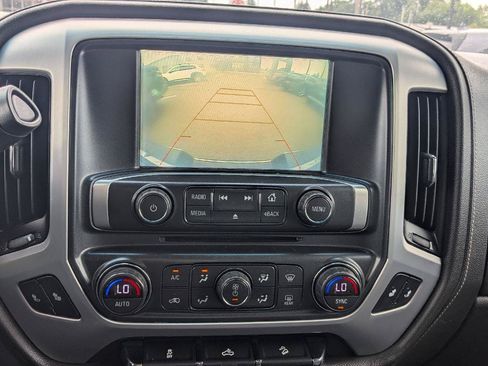 Used 2019 GMC Sierra 1500 SLE w/ SLE Value Package AWD/4WD image 23