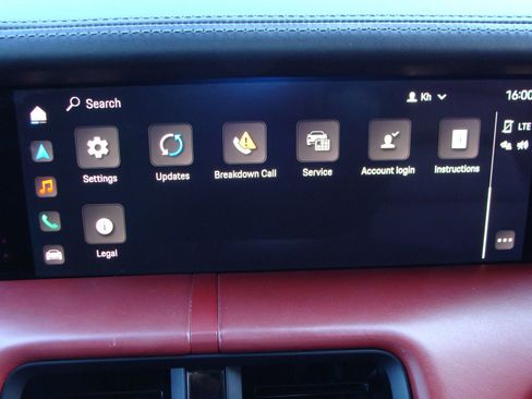 Used 2020 Porsche Taycan 4S image 25