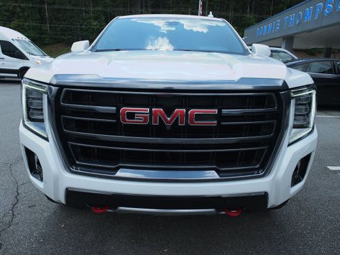 Used 2023 GMC Yukon AT4 w/ AT4 Premium Plus Package AWD/4WD image 8