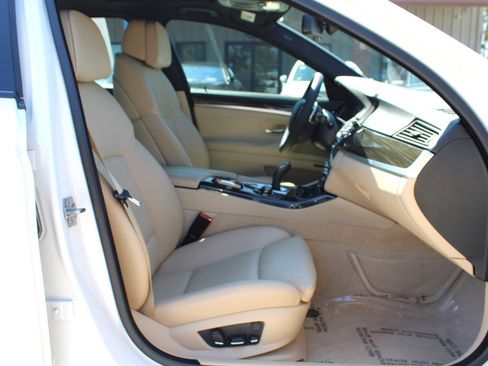 Used 2013 BMW 550i Sedan image 16