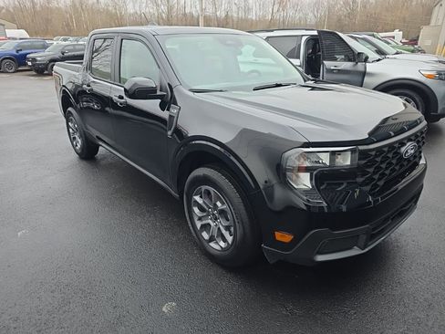 New 2025 Ford Maverick XLT w/ XLT Luxury Package image 4