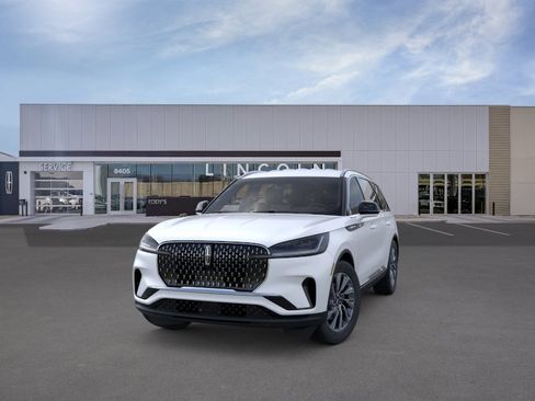 New 2026 Lincoln Aviator AWD image 2