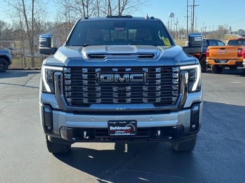 Used 2024 GMC Sierra 2500 Denali Ultimate image 12