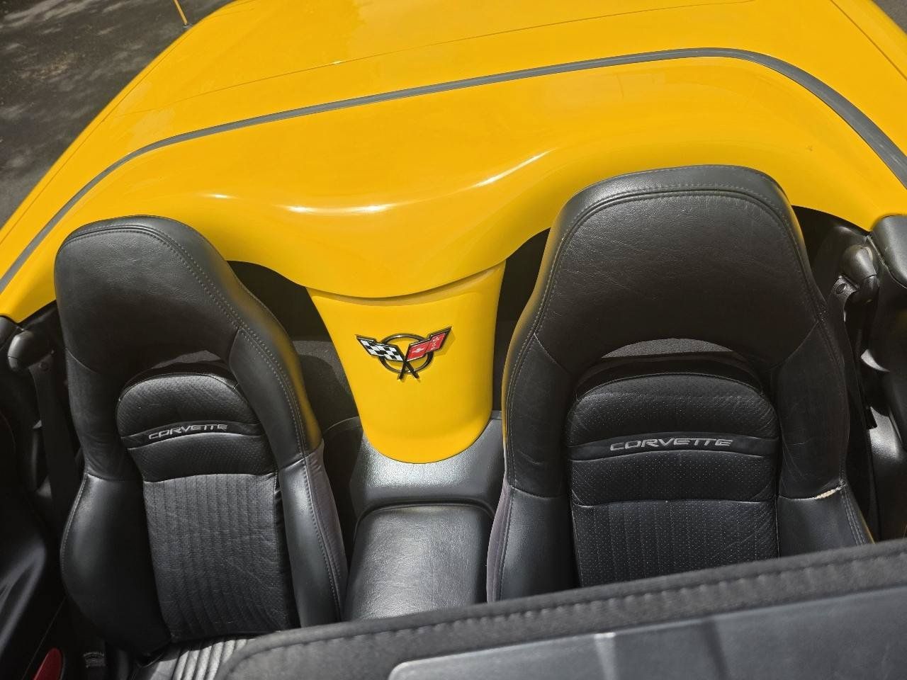 Used 2002 Chevrolet Corvette Convertible w/ Preferred Equipment Group2 RWD image 21