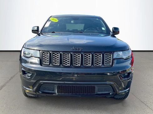 Certified 2019 Jeep Grand Cherokee Altitude RWD image 2