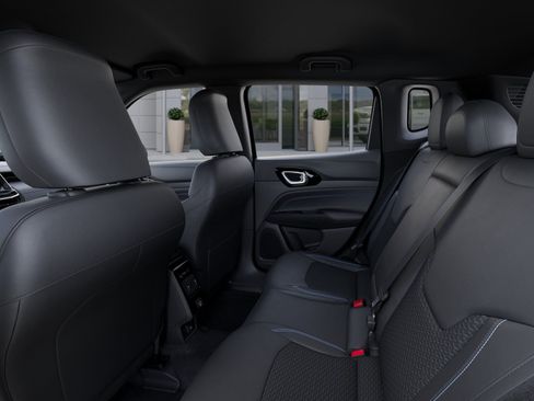 New 2026 Jeep Compass Latitude image 23