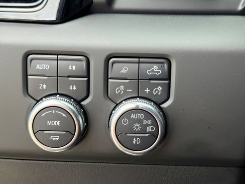 Used 2022 GMC Sierra 1500 AT4 w/ AT4 Premium Package AWD/4WD image 28