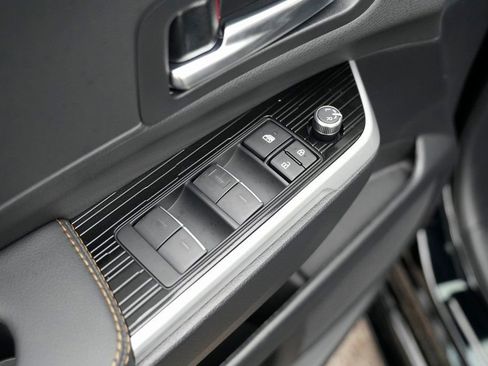 Used 2025 Toyota Sienna XLE Woodland Edition image 25