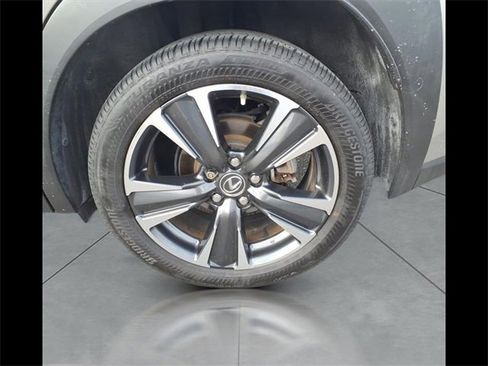 Used 2021 Lexus UX 250h w/ Premium Package image 18