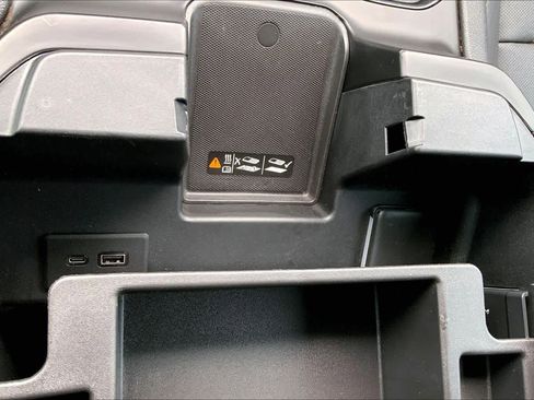 Used 2024 GMC Sierra 1500 AT4 w/ Technology Package image 35