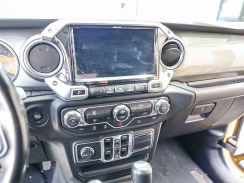 Used 2019 Jeep Wrangler Unlimited Sahara AWD/4WD image 69
