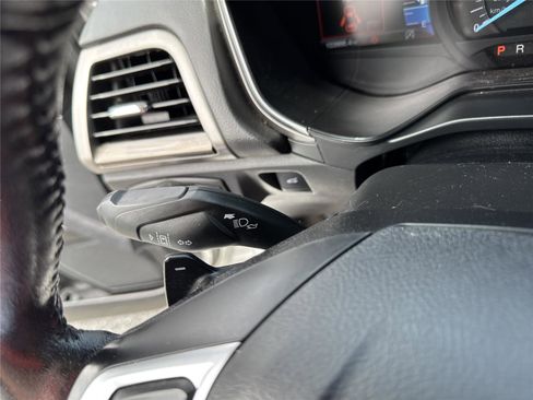 Used 2019 Ford Fusion SEL FWD image 17