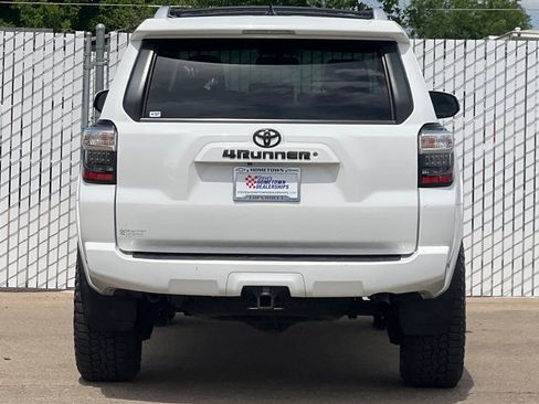 Used 2018 Toyota 4Runner SR5 Premium AWD/4WD image 5