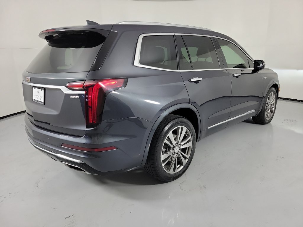Used 2021 Cadillac XT6 Premium Luxury FWD image 4