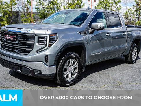 Used 2025 GMC Sierra 1500 SLT image 2