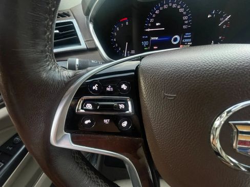 Used 2015 Cadillac SRX Luxury w/ Trailering Package AWD/4WD image 30