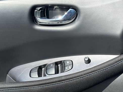 Certified 2025 Nissan Leaf S FWD image 13