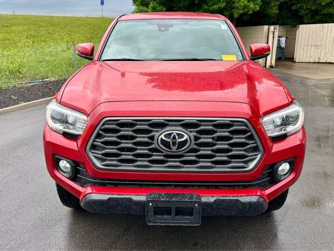 Used 2023 Toyota Tacoma TRD Off-Road AWD/4WD image 2