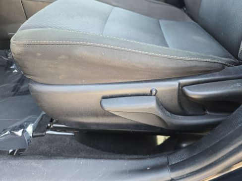 Used 2017 Toyota Corolla L image 31